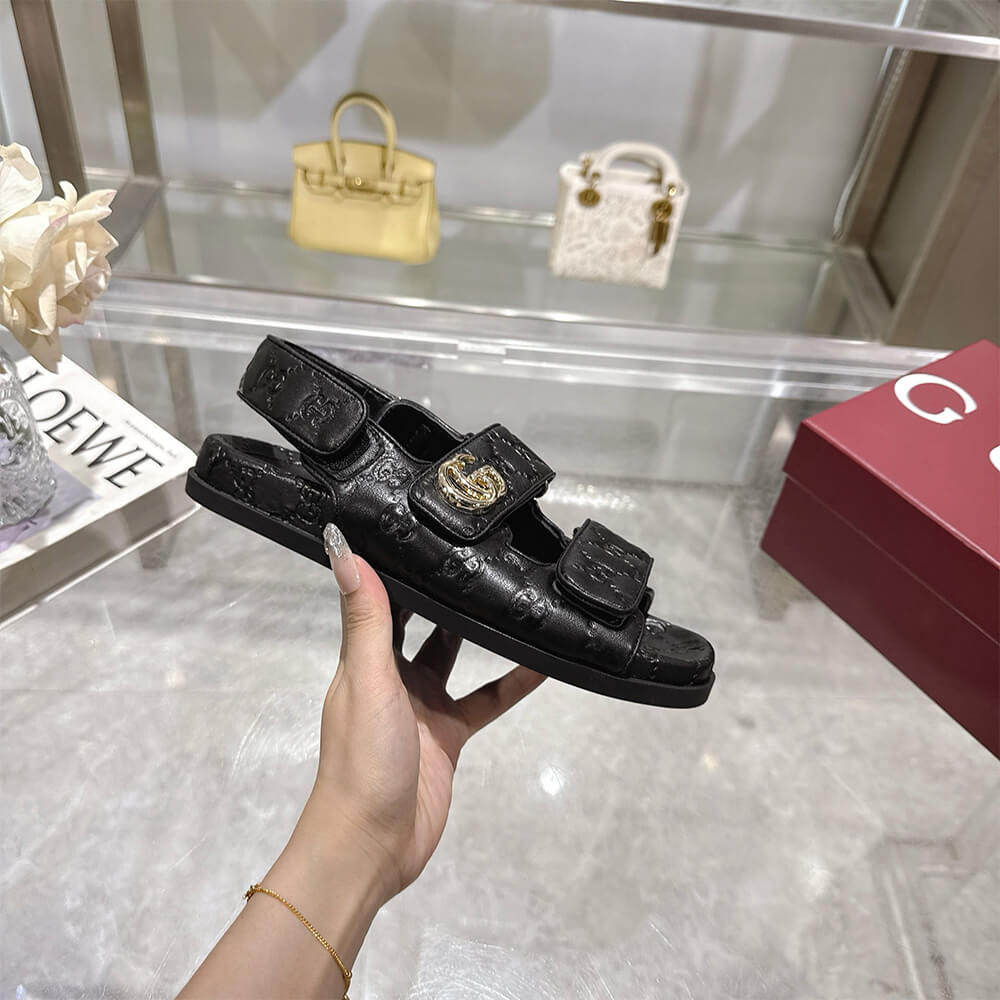 GUCCI Women s sandal with Double G