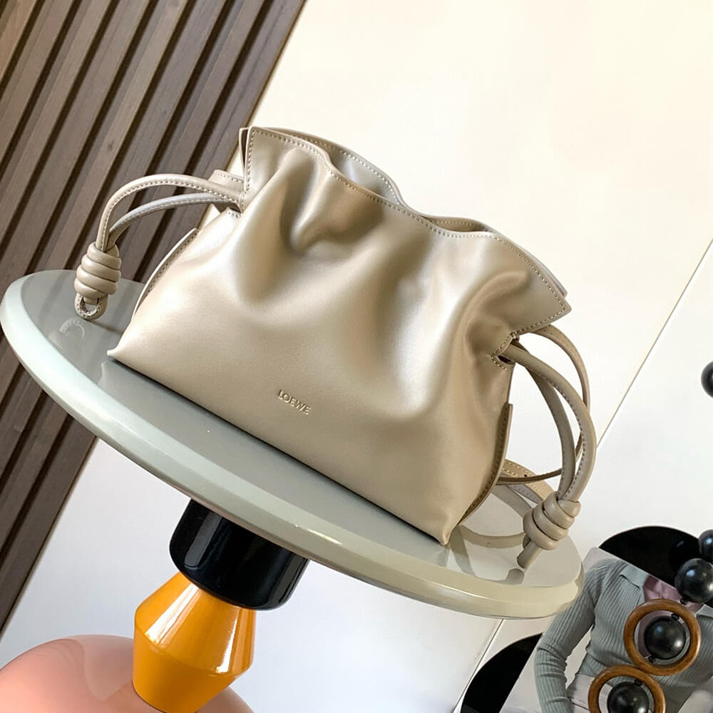 Loewe Mini Flamenco clutch in nappa calfskin(HIGH-END GRADE)